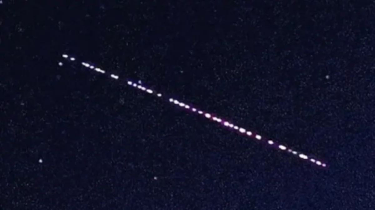 Tonight's Visible Starlink Train from SpaceX Across Italy