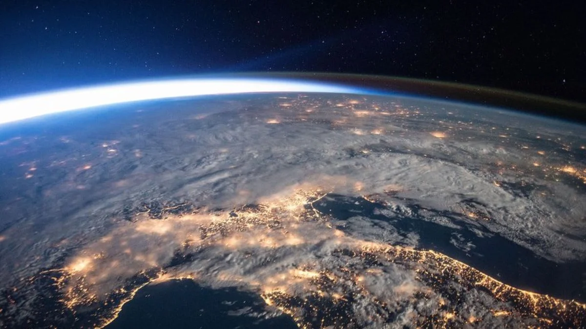 Experience Earth from Space: A Stunning 4K Video