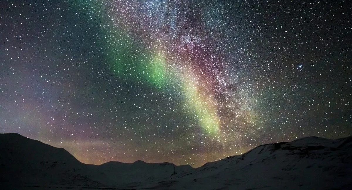 How Astrophysicists Work: Exploring the Cosmos
